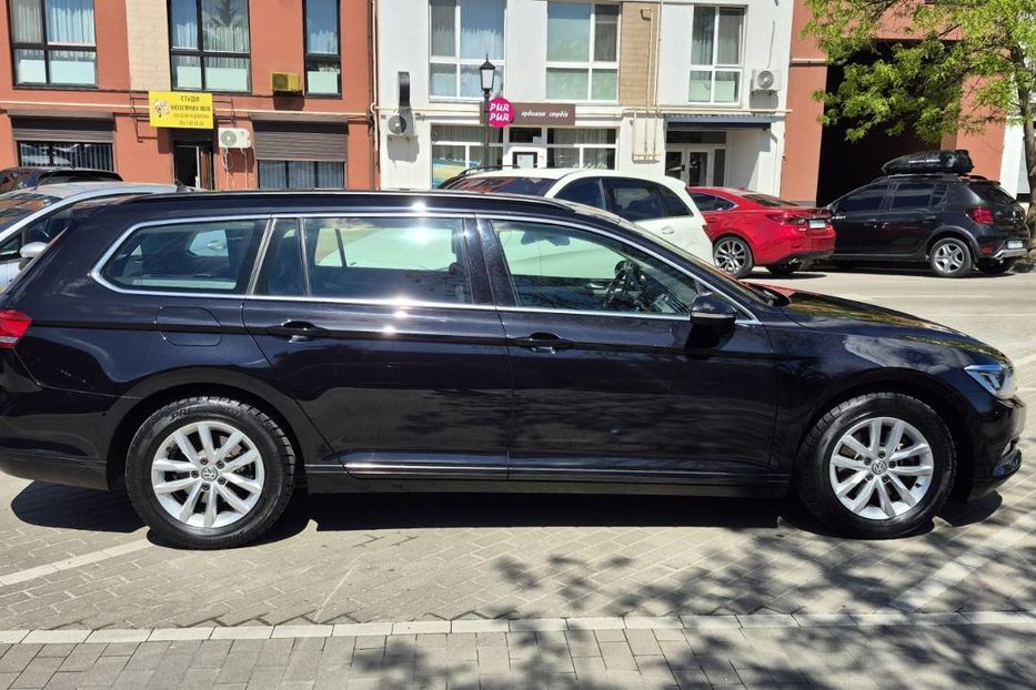Продам Volkswagen Passat B8 2017 года в Киеве