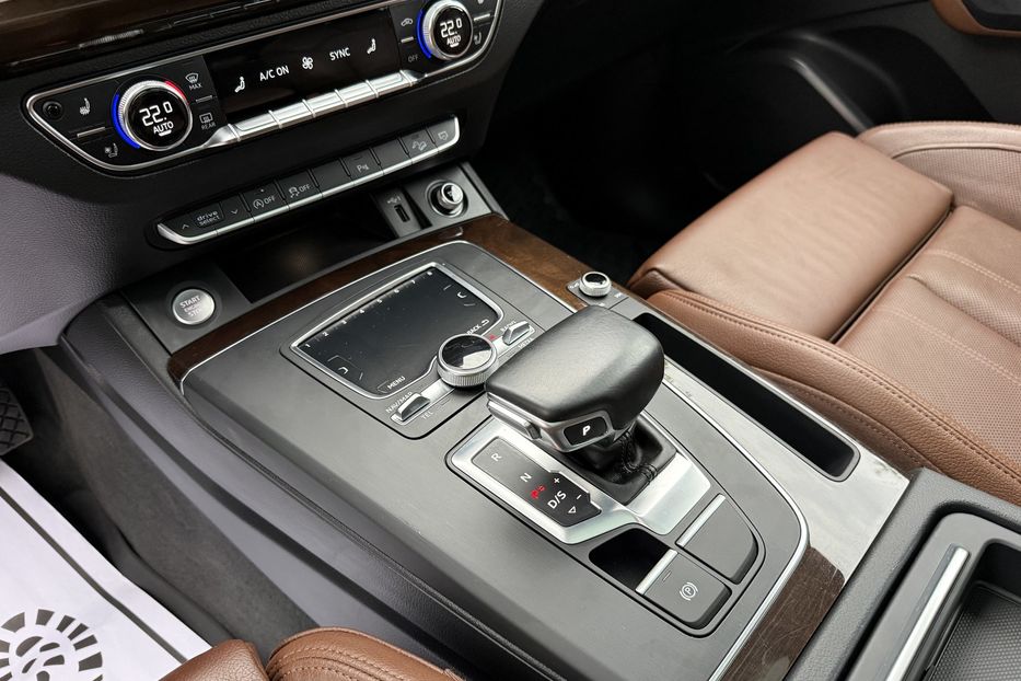 Продам Audi Q5 2018 года в Ровно