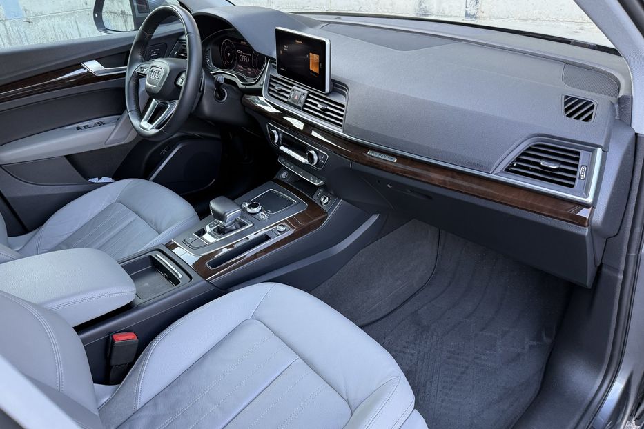 Продам Audi Q5 2018 года в Ровно