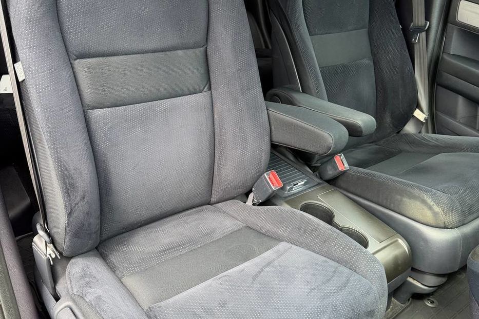 Продам Honda CR-V 2010 года в Днепре