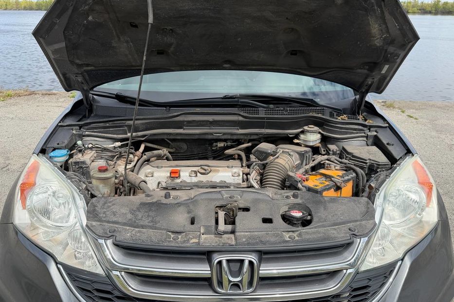 Продам Honda CR-V 2010 года в Днепре