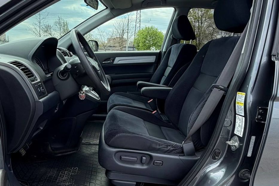 Продам Honda CR-V 2010 года в Днепре
