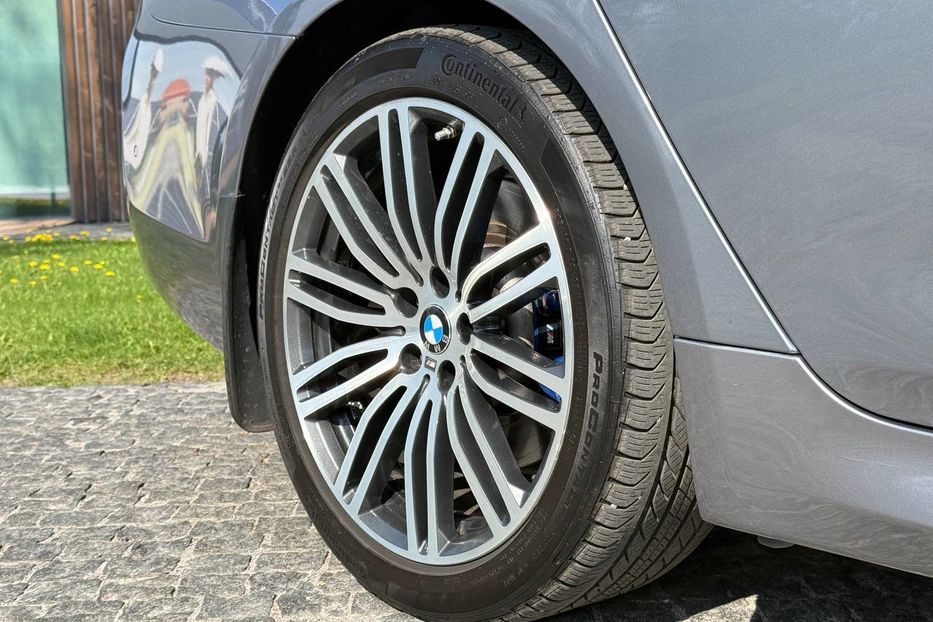 Продам BMW 530 2018 года в Днепре