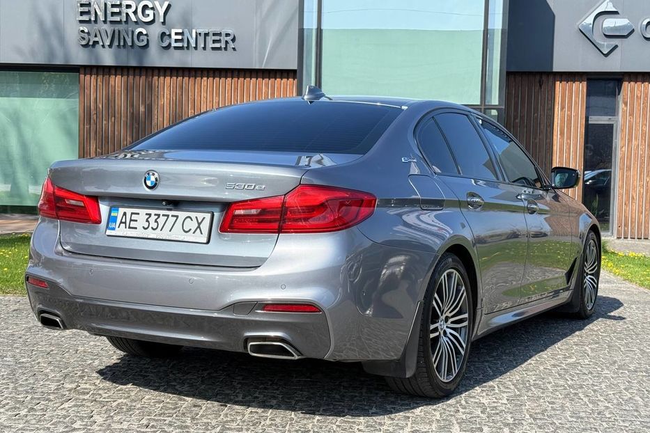 Продам BMW 530 2018 года в Днепре
