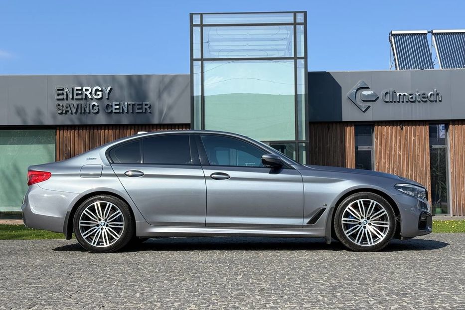 Продам BMW 530 2018 года в Днепре