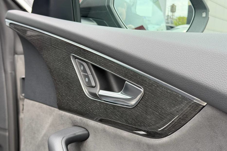 Продам Audi Q8 2020 года в Днепре