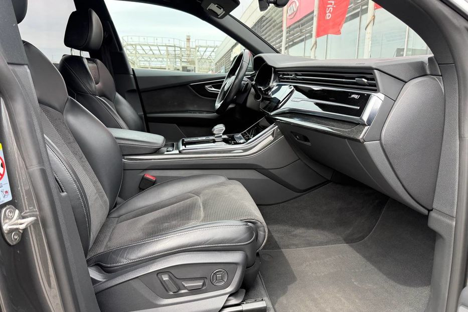 Продам Audi Q8 2020 года в Днепре