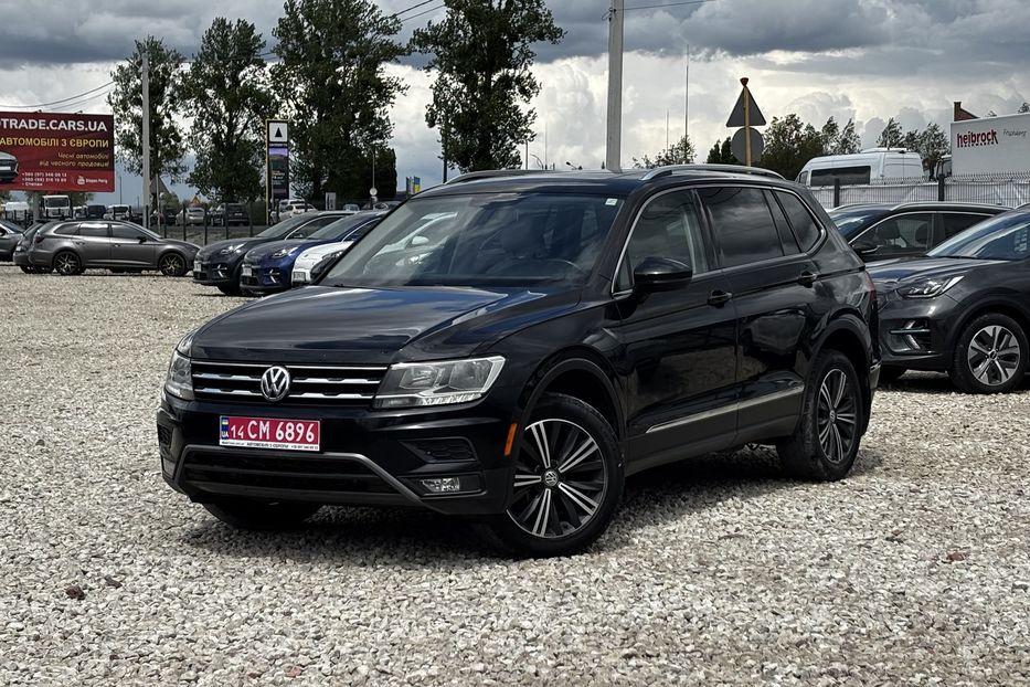 Продам Volkswagen Tiguan SEL резерв Жовква 2018 года в Львове