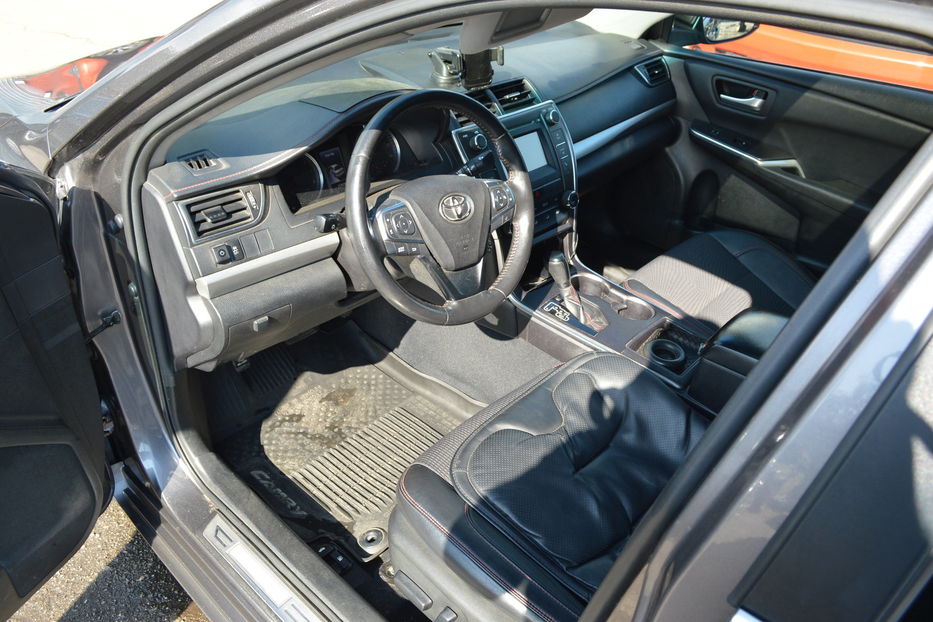 Продам Toyota Camry XV50(FL) 2016 года в Одессе