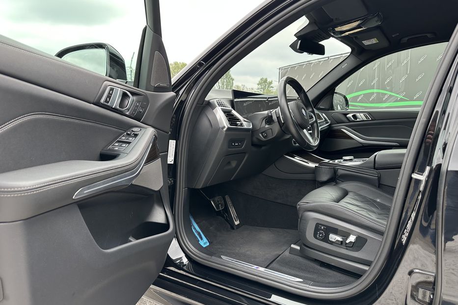 Продам BMW X5 Xdrive30d 2023 года в Киеве