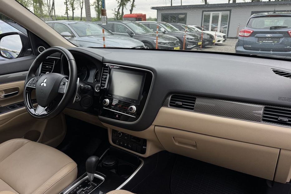 Продам Mitsubishi Outlander COMIS  2019 года в г. Умань, Черкасская область