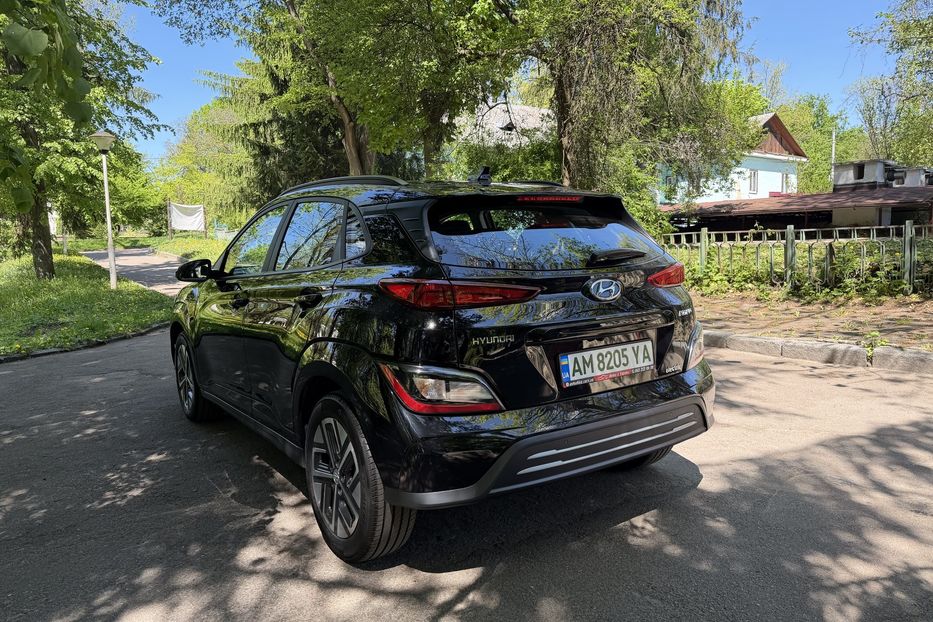 Продам Hyundai Kona 39kw 2022 года в Житомире