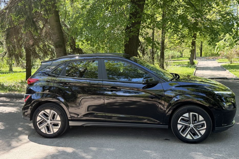 Продам Hyundai Kona 39kw 2022 года в Житомире