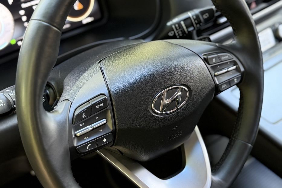 Продам Hyundai Kona 39kw 2022 года в Житомире