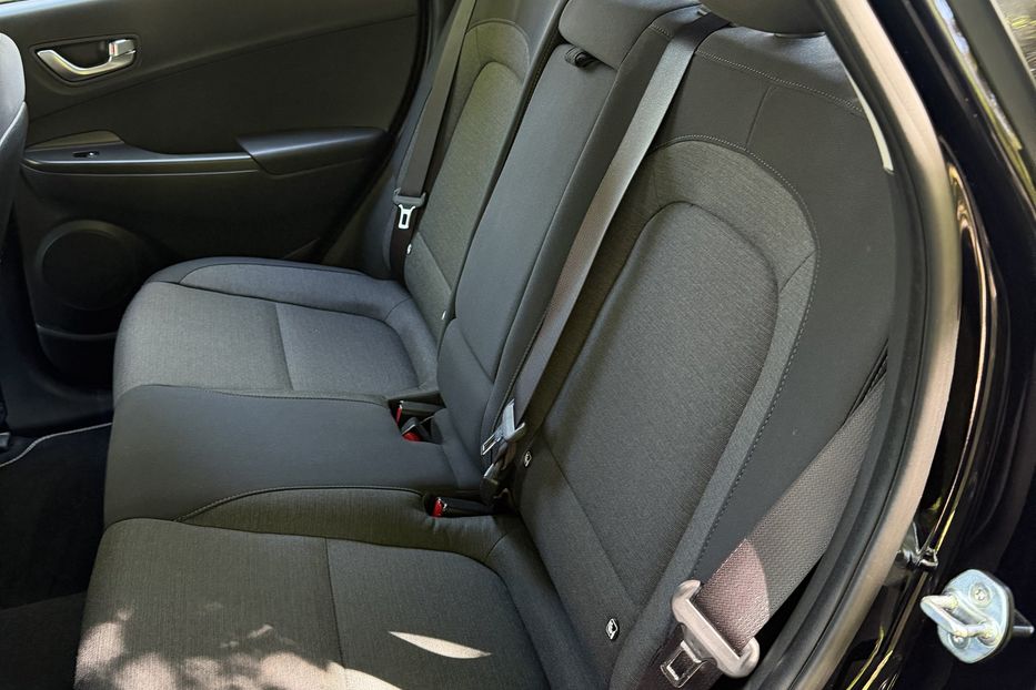 Продам Hyundai Kona 39kw 2022 года в Житомире