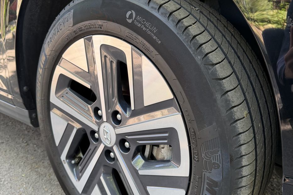 Продам Hyundai Kona 39kw 2022 года в Житомире