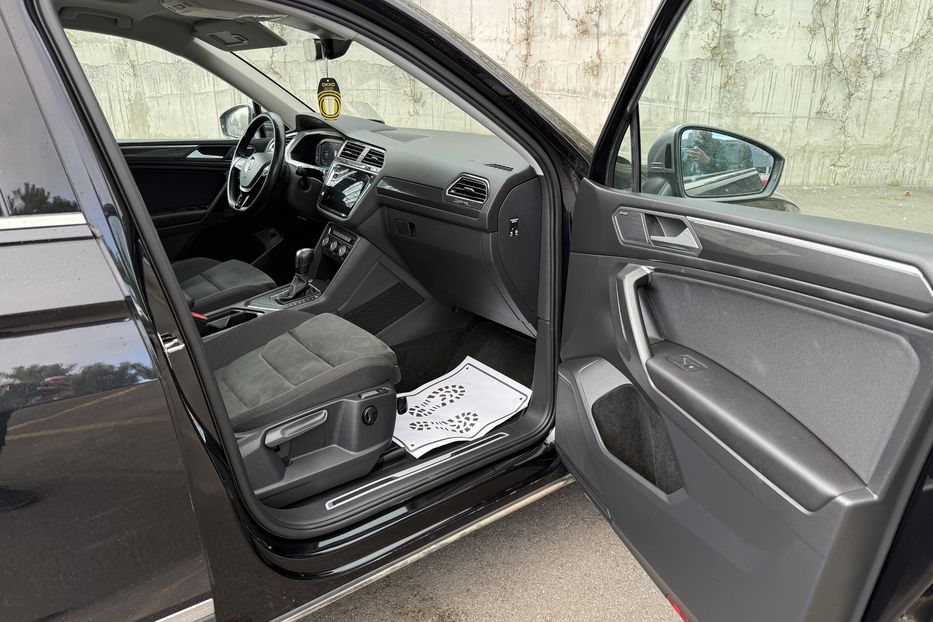 Продам Volkswagen Tiguan Allspace  2021 года в Ровно