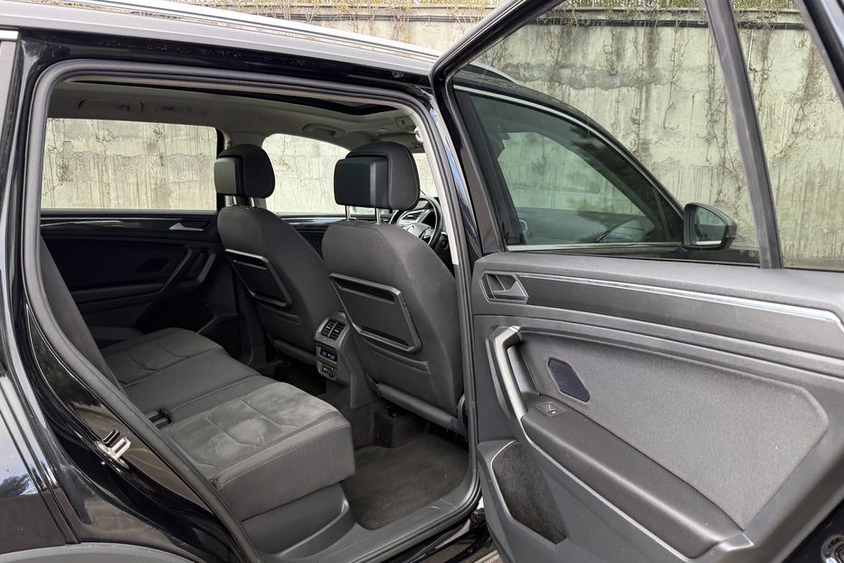 Продам Volkswagen Tiguan Allspace  2021 года в Ровно