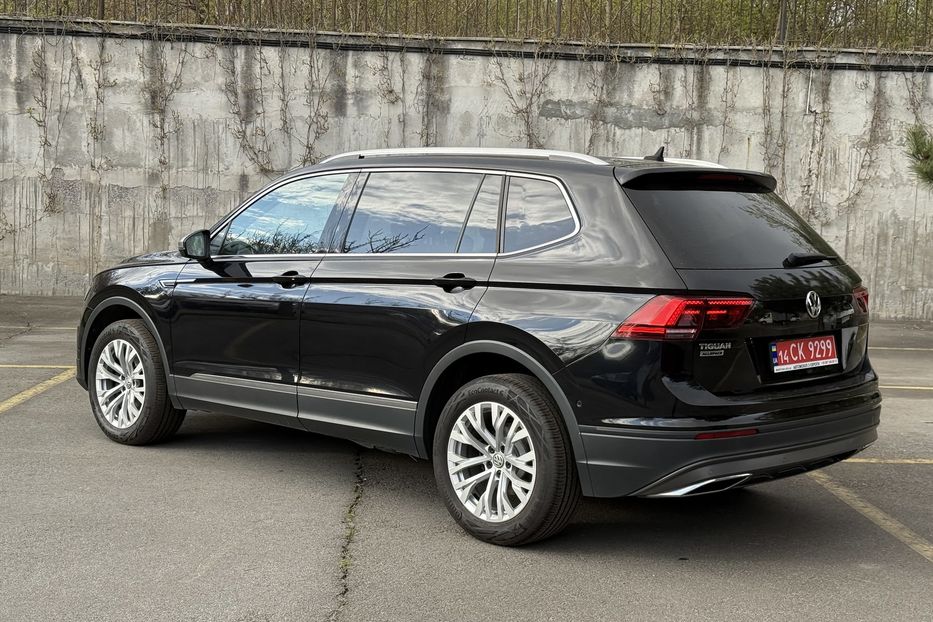 Продам Volkswagen Tiguan Allspace  2021 года в Ровно