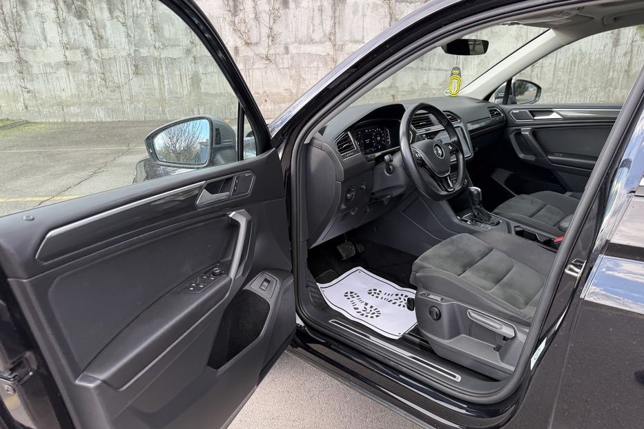Продам Volkswagen Tiguan Allspace  2021 года в Ровно