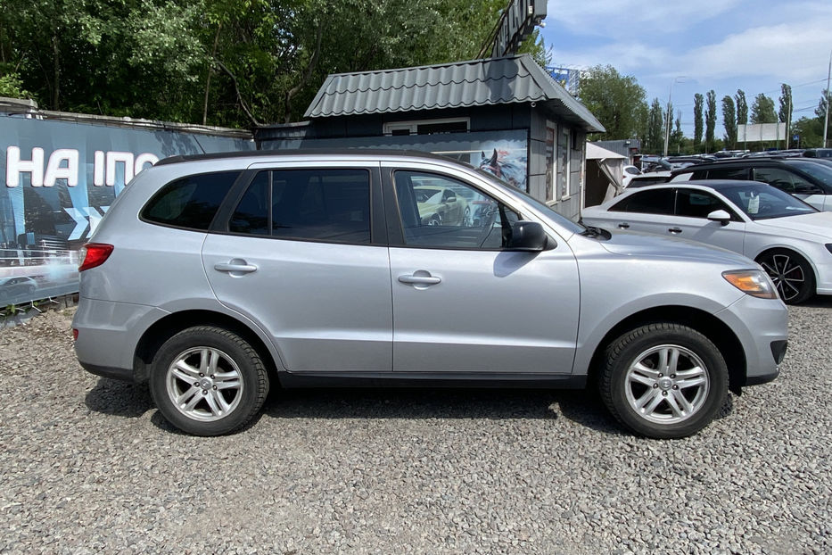Продам Hyundai Santa FE 2.4 AT (176 к.с.) 2WD 2010 года в Киеве