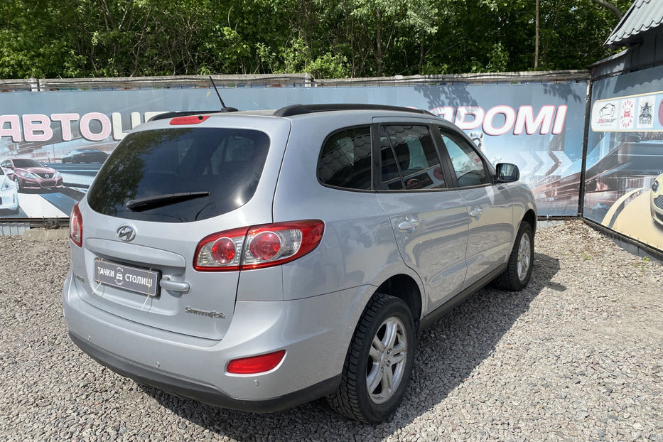 Продам Hyundai Santa FE 2.4 AT (176 к.с.) 2WD 2010 года в Киеве