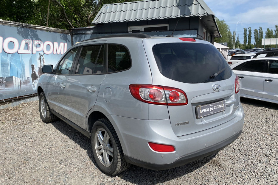 Продам Hyundai Santa FE 2.4 AT (176 к.с.) 2WD 2010 года в Киеве