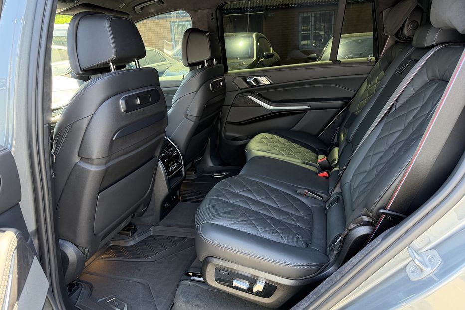 Продам BMW X7 2023 года в Киеве