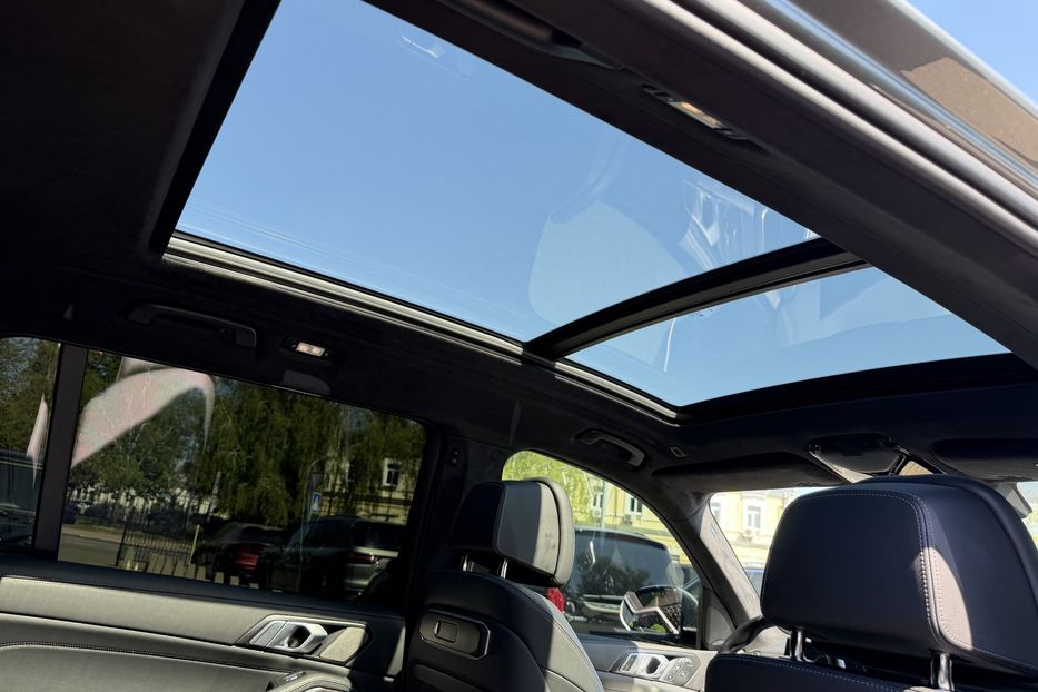 Продам BMW X7 2023 года в Киеве