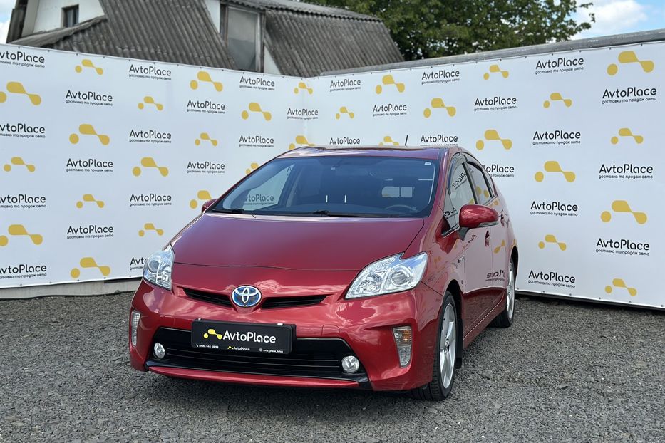 Продам Toyota Prius 2012 года в Луцке