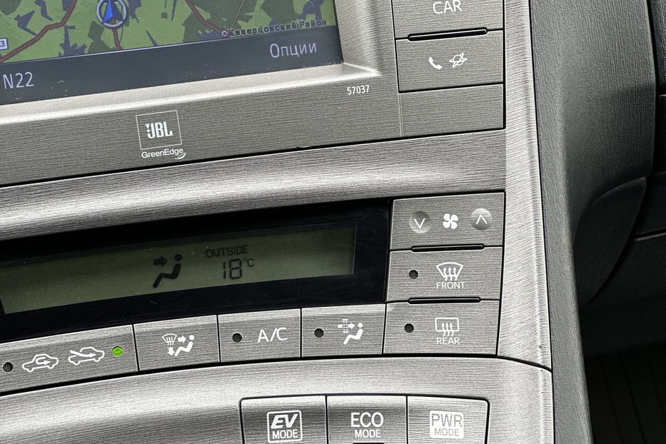 Продам Toyota Prius 2012 года в Луцке