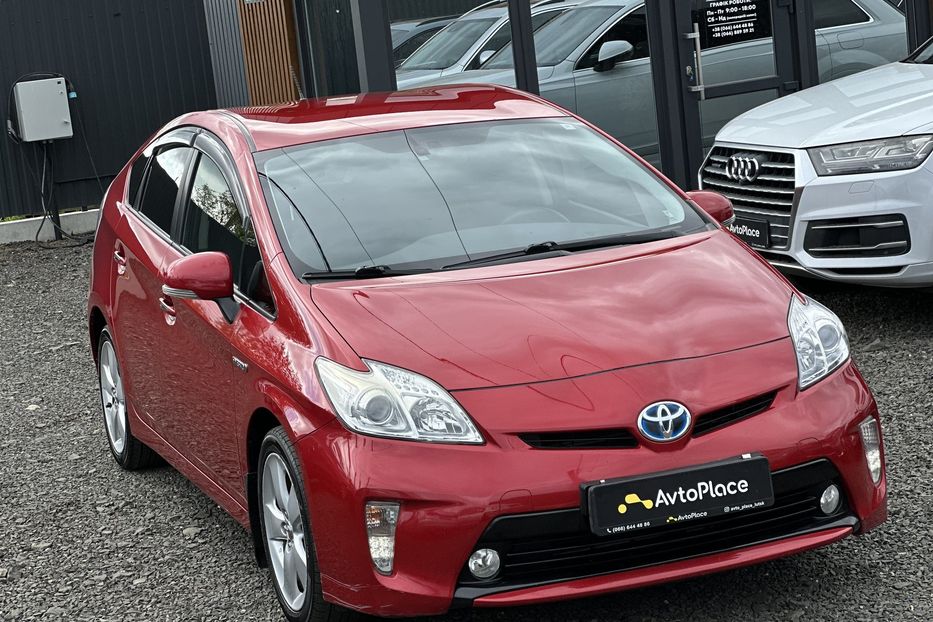 Продам Toyota Prius 2012 года в Луцке