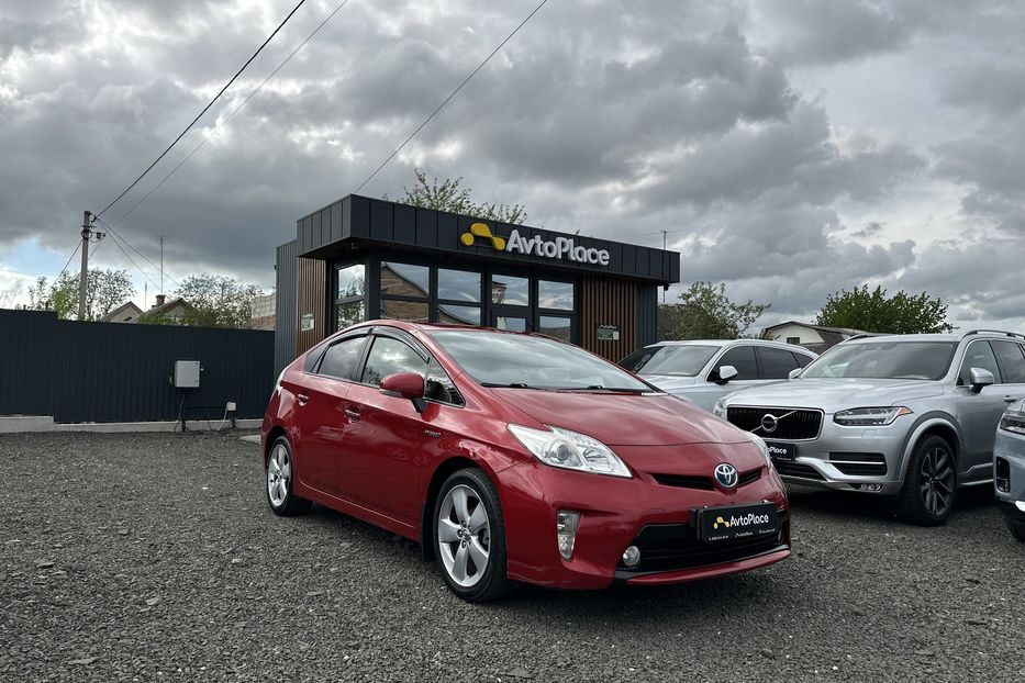 Продам Toyota Prius 2012 года в Луцке