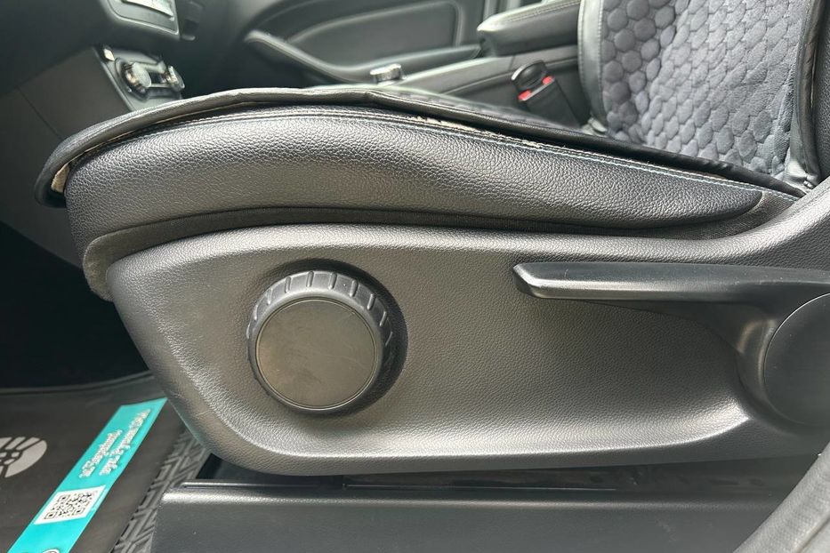 Продам Mercedes-Benz B-Class 250e 2016 года в Черновцах