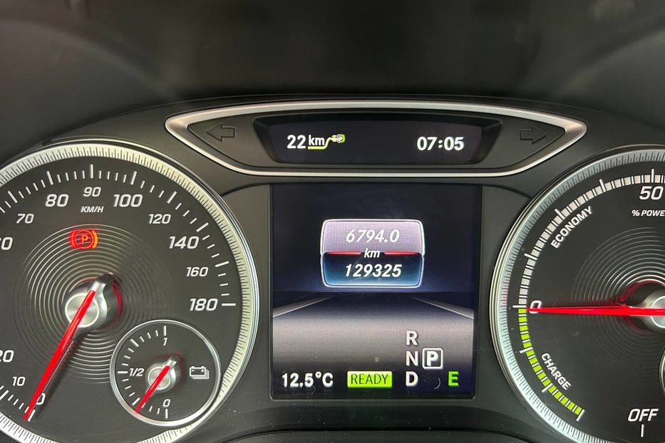 Продам Mercedes-Benz B-Class 250e 2016 года в Черновцах