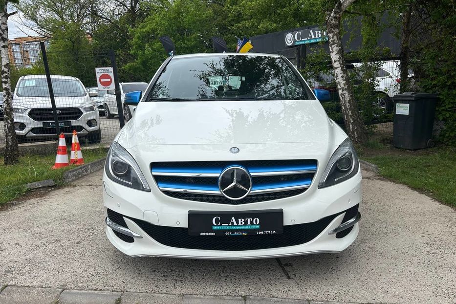Продам Mercedes-Benz B-Class 250e 2016 года в Черновцах