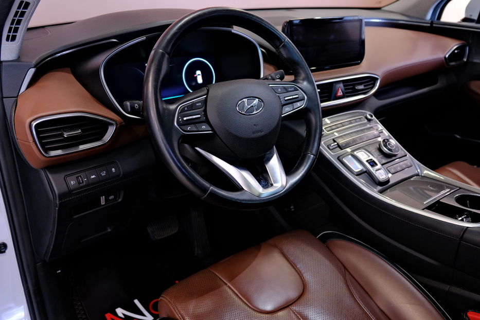 Продам Hyundai Santa FE 2021 года в Одессе