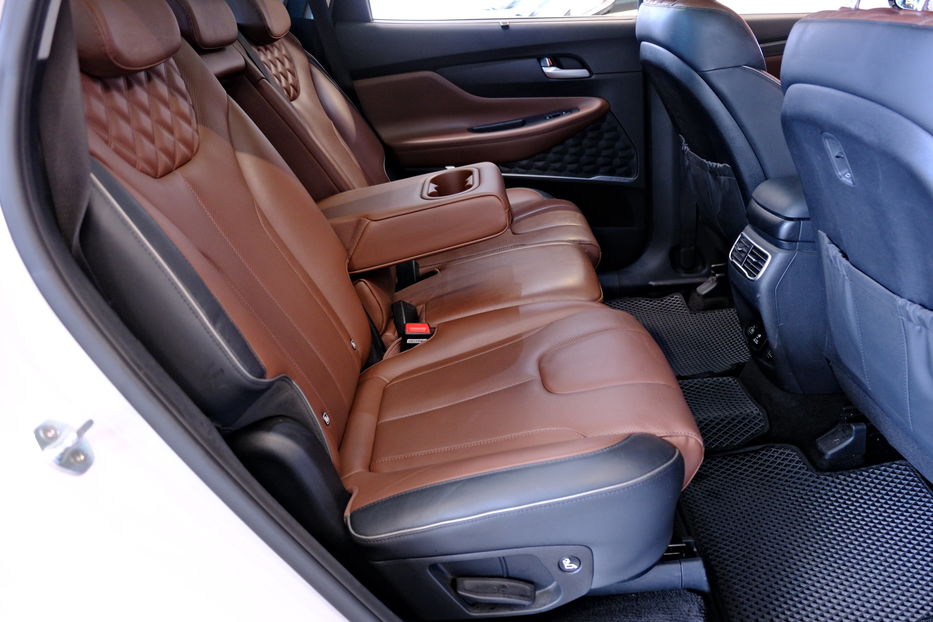 Продам Hyundai Santa FE 2021 года в Одессе