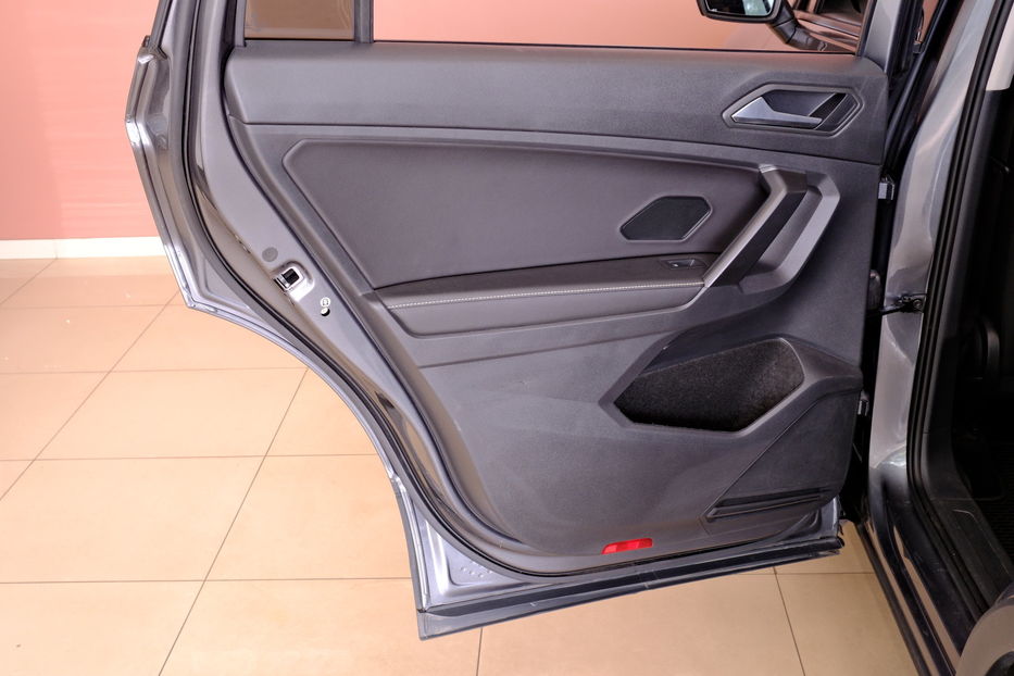 Продам Volkswagen Tiguan Allspace 2022 года в Одессе