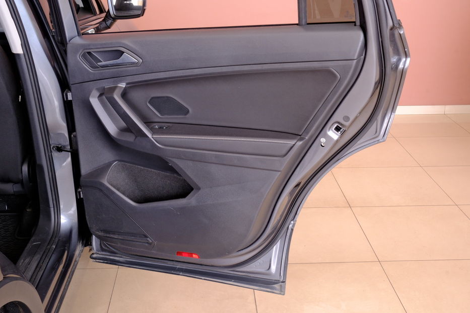 Продам Volkswagen Tiguan Allspace 2022 года в Одессе