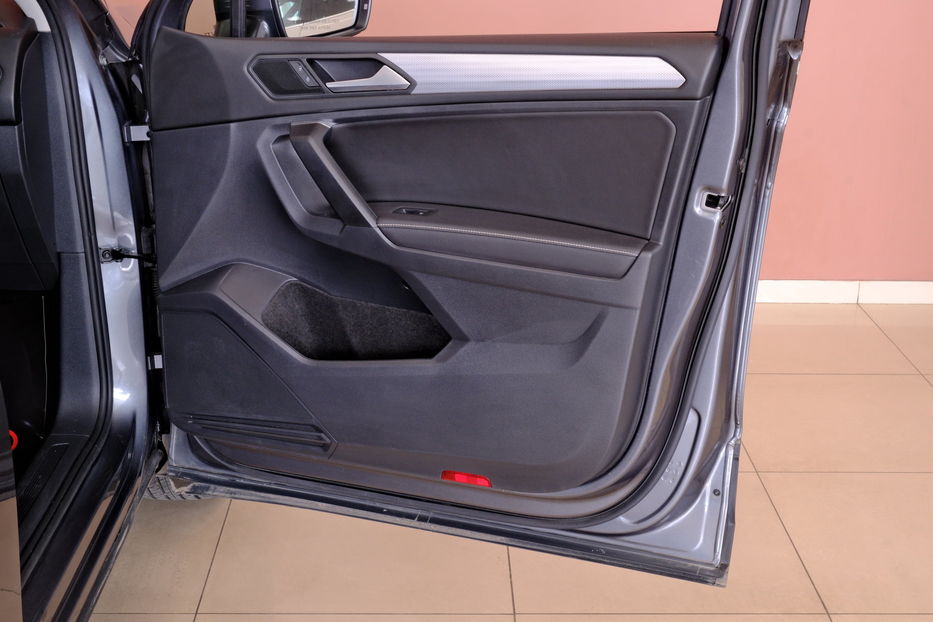 Продам Volkswagen Tiguan Allspace 2022 года в Одессе