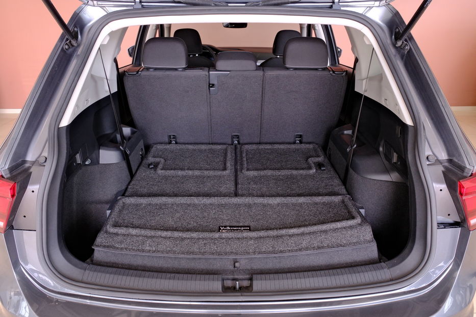 Продам Volkswagen Tiguan Allspace 2022 года в Одессе