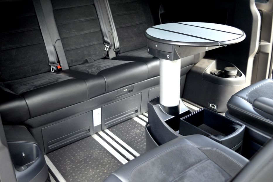 Продам Volkswagen Multivan Highline 2018 года в Одессе
