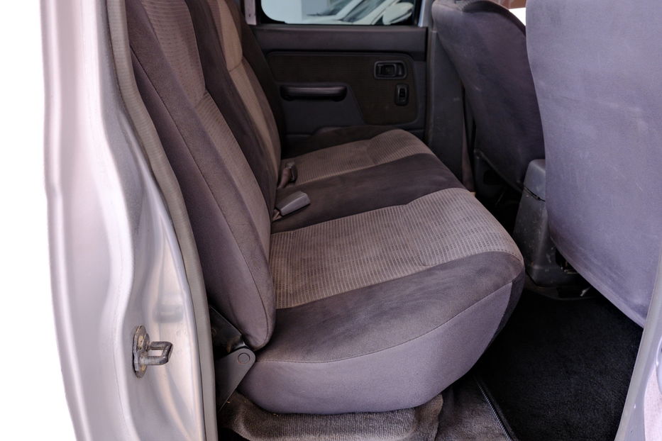 Продам Nissan Navara 2003 года в Одессе