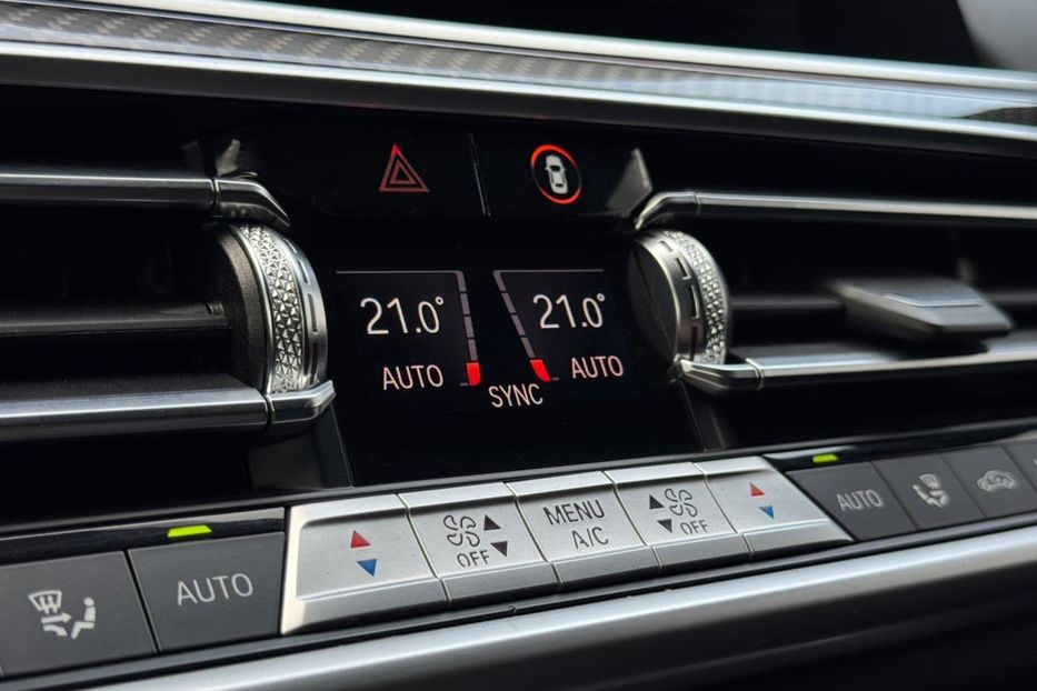 Продам BMW X5 M Competition 2023 года в Киеве