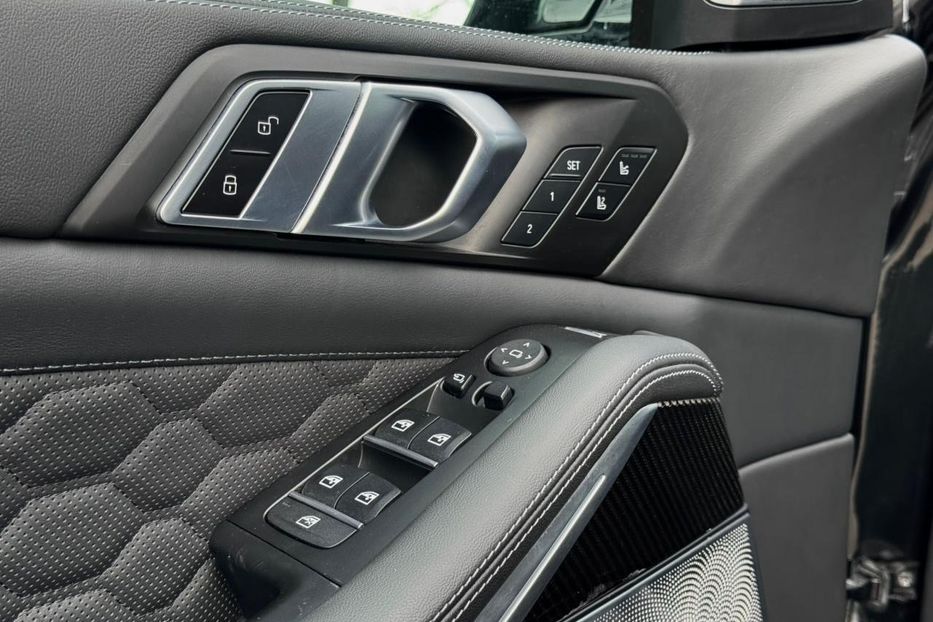 Продам BMW X5 M Competition 2023 года в Киеве