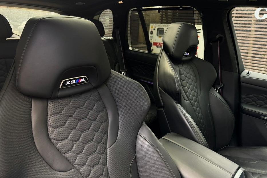 Продам BMW X5 M Competition 2023 года в Киеве