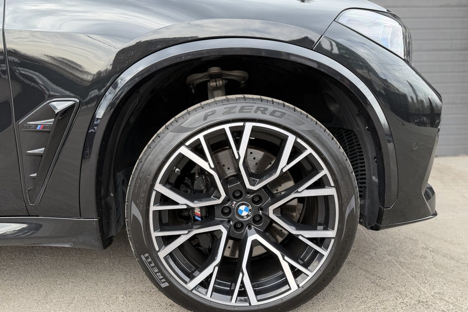 Продам BMW X5 M Competition 2023 года в Киеве