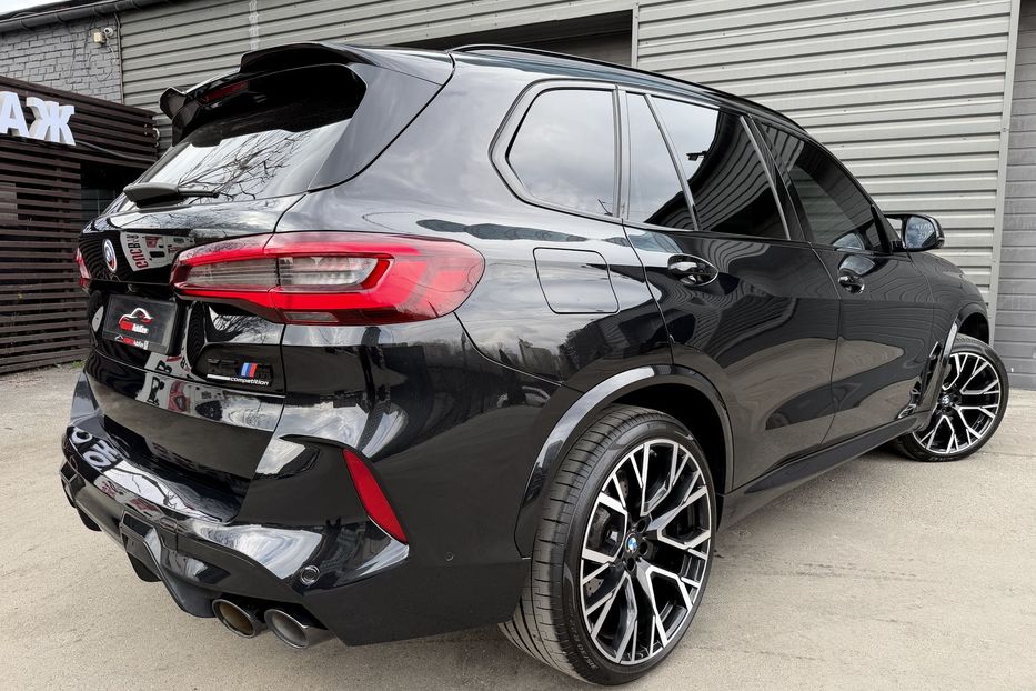 Продам BMW X5 M Competition 2023 года в Киеве