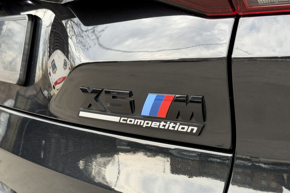 Продам BMW X5 M Competition 2023 года в Киеве
